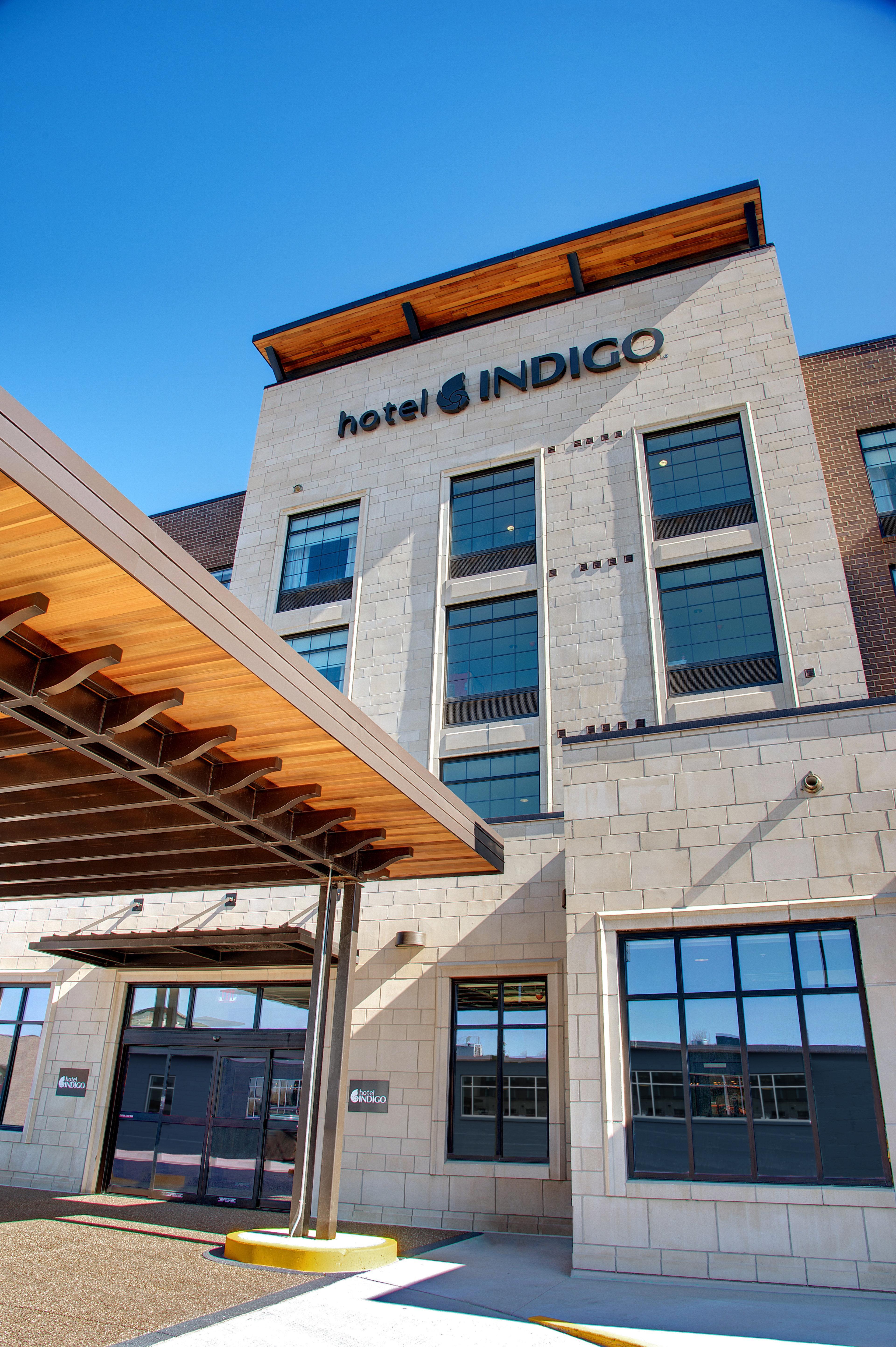 Hotel Indigo Traverse City By Ihg Ngoại thất bức ảnh