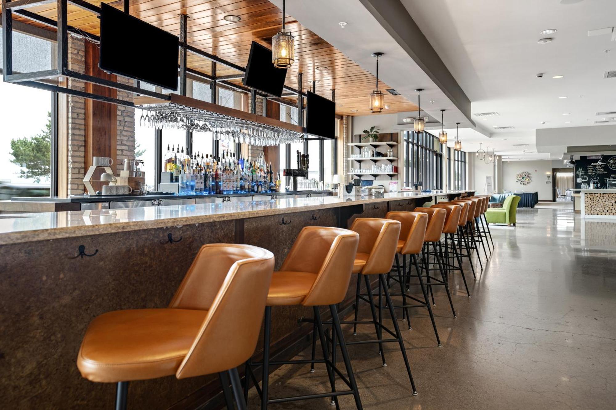 Hotel Indigo Traverse City By Ihg Ngoại thất bức ảnh