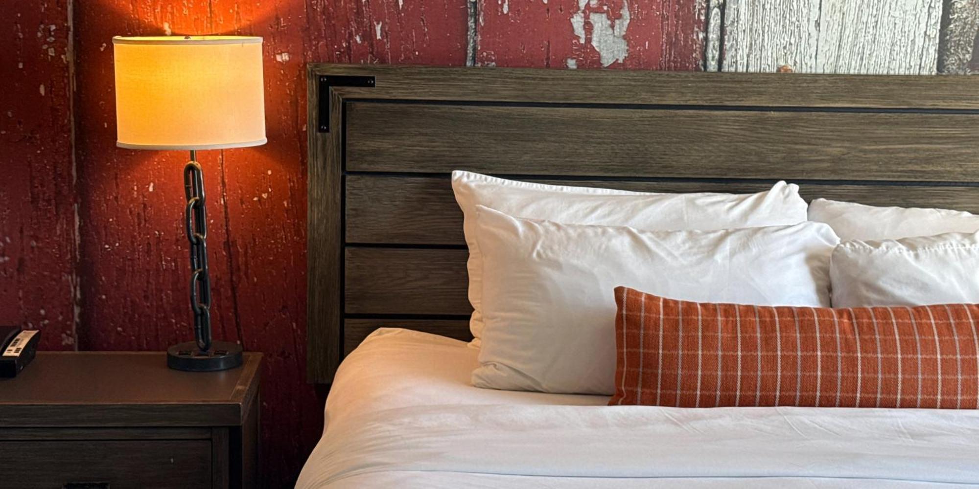 Hotel Indigo Traverse City By Ihg Ngoại thất bức ảnh