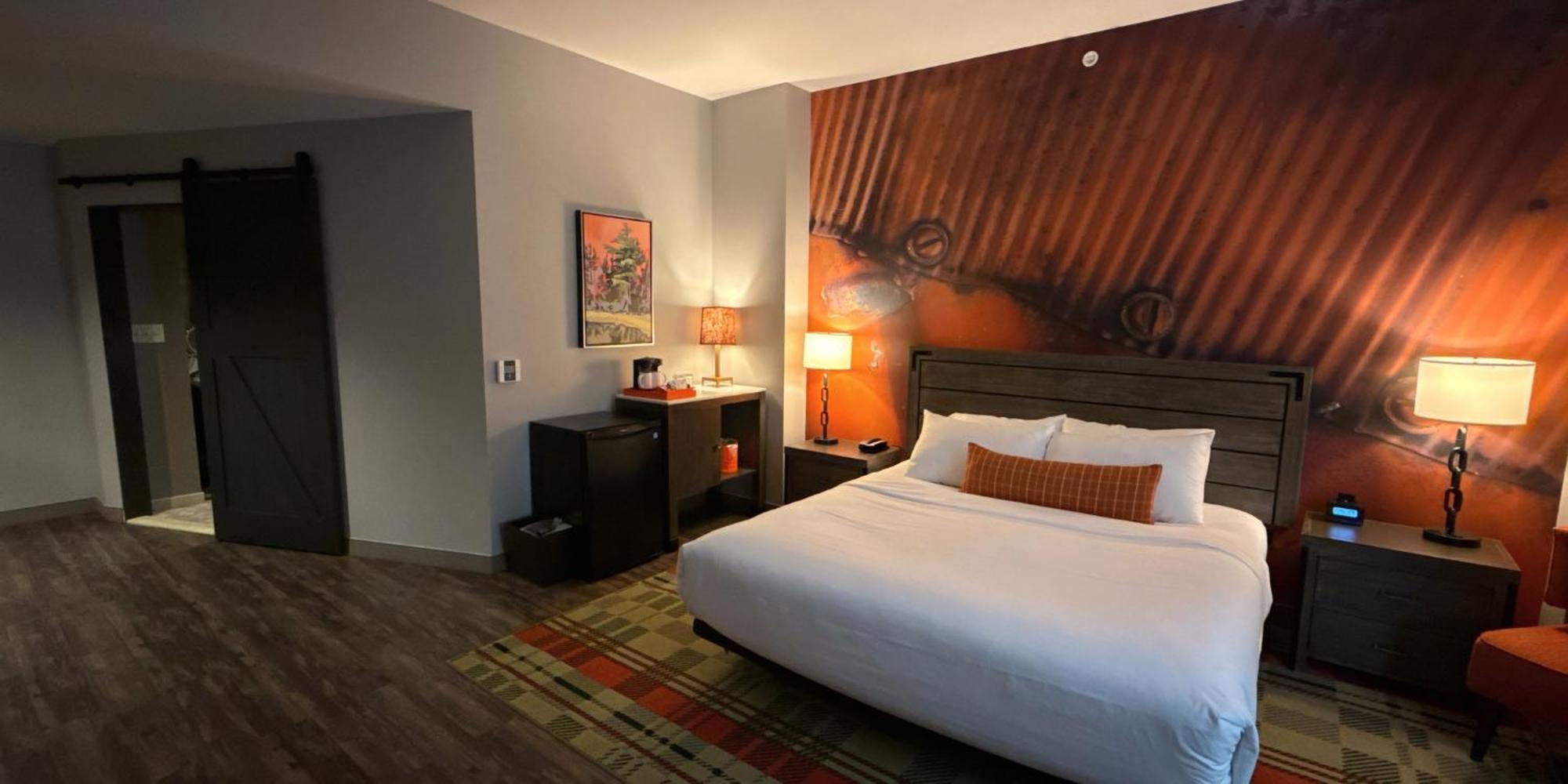 Hotel Indigo Traverse City By Ihg Ngoại thất bức ảnh